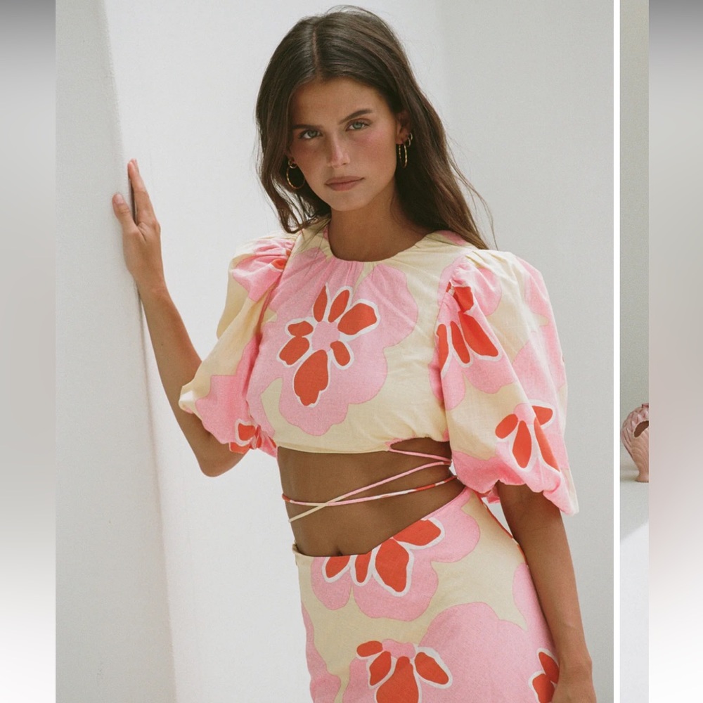 Sabo Skirt Pink Floral Crop Top